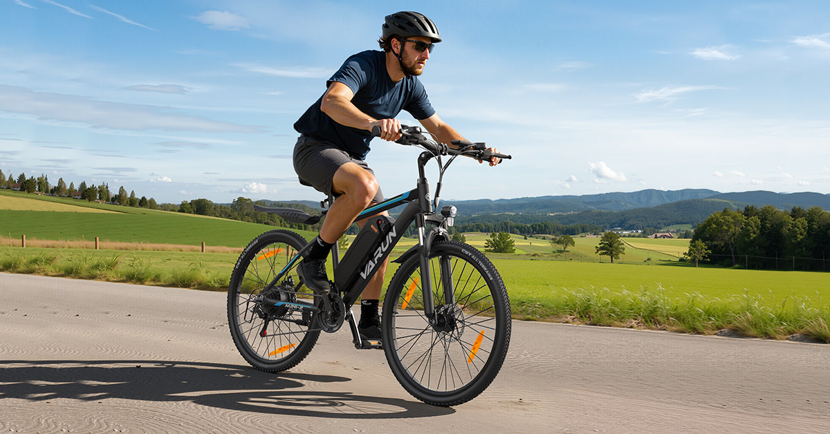 Man riding a E-bike on the road——M26-2 Blue